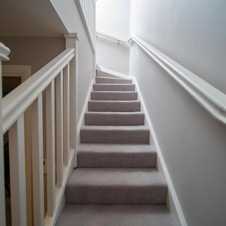 Deluxe Apartment Near Cabot Circus W Parking Sleeps 5 Бристол Екстериор снимка